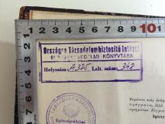 - (Országos Társadolombiztositó Intézet Könyvtára Budapest (Nationales Sozialversicherungsinstitut Budapest - Bibliothek) ), Stempel: Name, Nummer; 'Országos Társadalombiztositó Intézet Egeszégvédelmi Könyvatara Helyszám: A 325 Lelt.szám: 348'. 