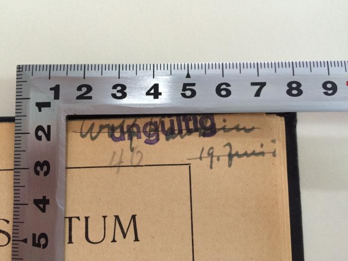 Bc 657 *
(ausgeschieden) : Preußentum und Sozialismus (1921);-, Von Hand: Name, Datum; 'Wolf [Ha…in] 19. Juni [2…]'