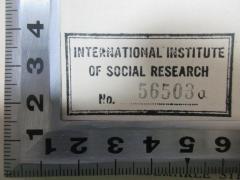 - (International Institute of Social Research), Stempel: Name, Nummer; 'International Institute 
of Social Research
No. 56503a'. 