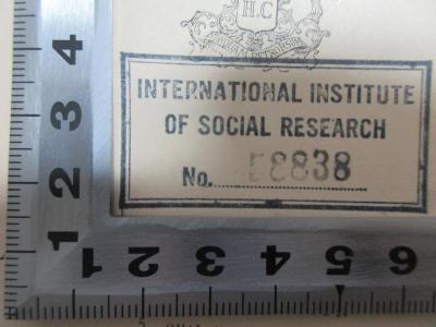 5 W 883 : Jean Bodin, auteur de la "République" (1914);- (International Institute of Social Research), Stempel: Name, Nummer; 'International Institute 
of Social Research
No. 58838'. 