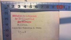 - (Hochschule für die Wissenschaft des Judentums;Bibliothek der Lehranstalt für die Wissenschaft des Judenthums), Stempel: Name; 'Bibliothek der Lehranstalt für die Wissenschaft des Judentums
'.  (Prototyp)