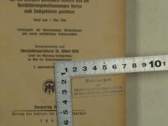 - (Bibliothek der Industrie- und Handelskammer zu Berlin, der Börse und der Wirtschafts-Hochschule), Stempel: Zeichen, Ortsangabe, Name, Annotation, Besitzwechsel; 'Bibliothek der Industrie- und Handelskammer zu Berlin, der Börse und Wirtschafts-Hochschule'. 