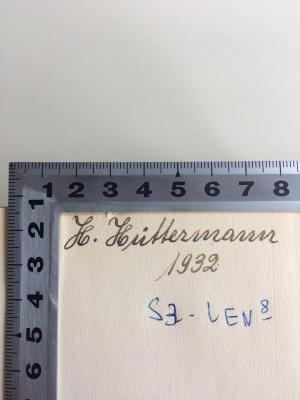 M 726 L 26 22 - 8 : Die Revolution von 1905: Höhepunkte der allgemeinen Volkserhebung (1931);- (Hüttermann, H.), Von Hand: Name; 'H. Hüttermann 1932'. 