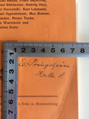 G 107 : Die deutsche Volksernährung und der englische Aushungerungsplan. Eine Denkschrift. (1914);- (Pringsheim, Ernst Georg), Von Hand: Name, Ortsangabe; 'E. Pringsheim Halle S.'. 