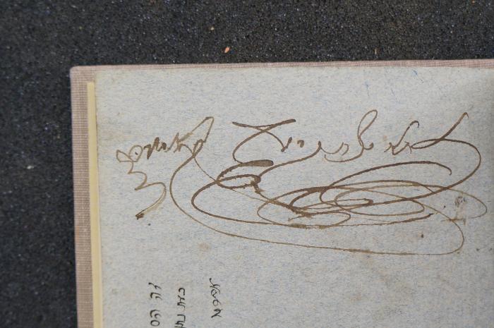 BD 5000 ISS_a : ספר מחיר יין (1838);- (Ḳramer, [...] Yitsḥak SeGaL ), Von Hand: Autogramm; 'יצחק סגל קראמער [...]'. 