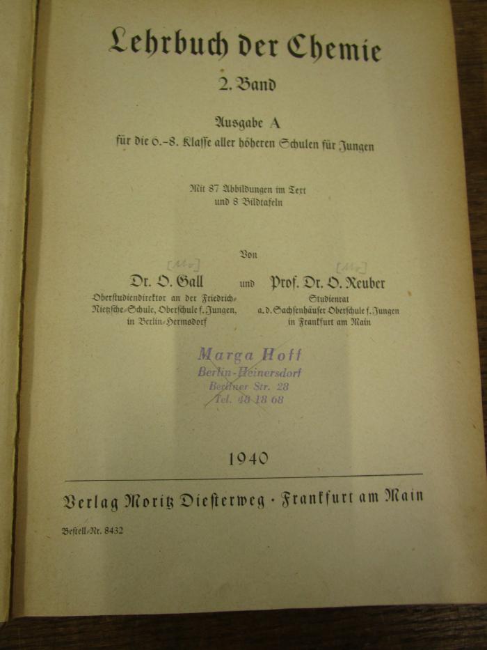 Pe 1661 2: Lehrbuch der Chemie (1940)