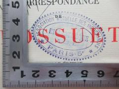 - (Association Mutuelle De Indochinois), Stempel: -; 'Association Mutuelle Des Indochinois Paris
Bibliotheque
A. M. I.
'. 