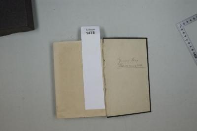 - (Levy, Heinrich), Von Hand: Autogramm, Name, Ortsangabe; 'Heinrich Levy
Flammersfeld'. 