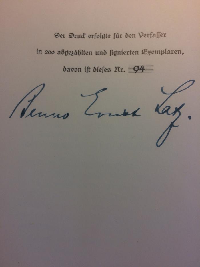 Rara 3539 : Mein Deutschland
Bekennerworte den nicht-arischen Frontsoldaten gewidmet von Benno Ernst Latz (1933/34);- (Latz, Benno Ernst), Von Hand: Name; 'Benno Ernst Latz'. 
