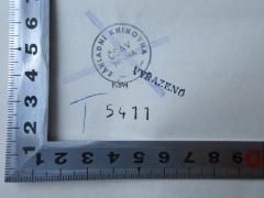 - (Zakladni Knihovna CSAV), Stempel: Name, Exemplarnummer; 'Zakladni Knihovna 
CSAV Praha
[mit blauem Kreuz überstempelt]
[Stempel:] vyrazeno
T 5411'. 
