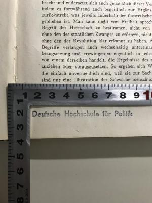 - (Deutsche Hochschule für Politik. Bibliothek;Deutsche Hochschule für Politik), Stempel: Name; 'Deutsche Hochschule für Politik'.  (Prototyp);Ba 322 (ausgesondert) : Die Staatsauffassung des Marxismus : ein Beitrag zur Unterscheidung von soziologischer und juristischer Methode (1922)