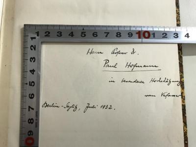 Fdd 300 (ausgesondert) : Jung-Stilling. Ein Beitrag zur Psychologie des Deutschen Pietismus. (1928);- (Hofmann, Paul), Von Hand: Widmung; 'Herrn Professor Dr. Paul Hofmann in besonderer Hochschätzung vom Verfasser Berlin-Steglitz, Juli 1932.'. 