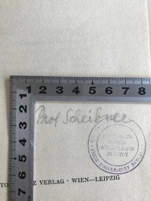 CQ 6000 B928P8 : Praktische Kinderpsychologie (ca. 1937);- (Scheibner, Otto), Von Hand: Name; 'Prof. Scheibner'. 
