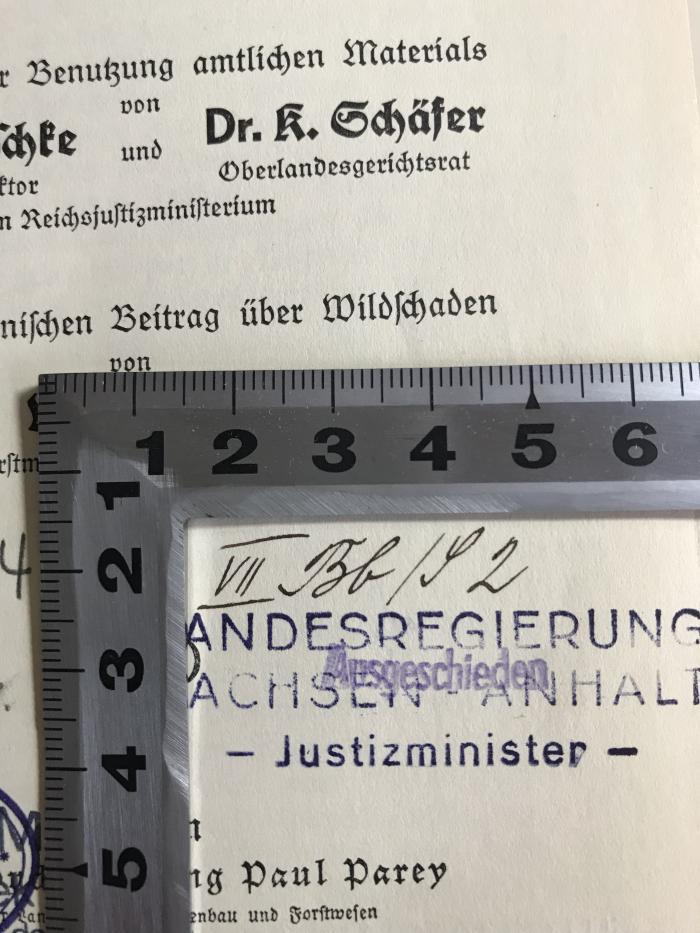 DA IV c 14 (ausgesondert) : Kommentar zum Reichsjagdgesetz nebst Ausführungsverordnungen, Verwaltungsbestimmungen und ergäntzenden Nebengesetzen. (1935);-, Von Hand: Signatur; 'VII Bb/ S 2'