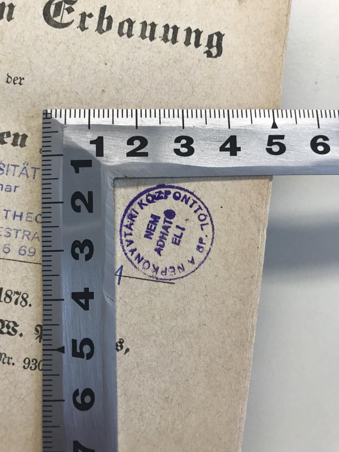 Db 661 : Sichath Jizchak. Das israel. Gebetsbuch für alle Wochen-, Feier- und Festtage des Jahres nebst den Sprüchen der Väter
(Kurzgefaste deutsche Gebete zur häuslichen Erbauung der israelischen Jugend) (1878);- (Népkönyvtári Központtól Budapest), Stempel: Ortsangabe, Berufsangabe/Titel/Branche; 'A Népkönyvtári Központtól BP.
NEM ADHATÓ El !

Übersetzung: 
Aus dem Öffentlichen Bibliothekszentrum Budapest
Nicht verkäuflich! (Korrektur EB)'.  (Prototyp)