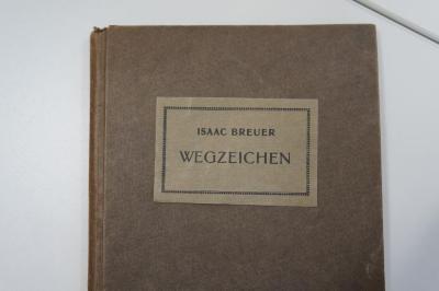 96 002227 : Wegzeichen (1923);- (Lampusiak, Michal ), Etikett: Autor; 'Isaac Breuer
Wegzeichen'. 