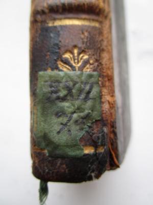  Des Herrn Marquis d'Argens Kabbalistische Briefe, oder philosophischer, historischer und kritischer Briefwechsel zwischen zween Kabbalisten verschiedenen Elementargeistern und dem höllischen Astaroth (1775);- (Johannis-Freimaurerloge Balduin zur Linde (Leipzig)), Etikett: Signatur; 'XXII 7. d'. 