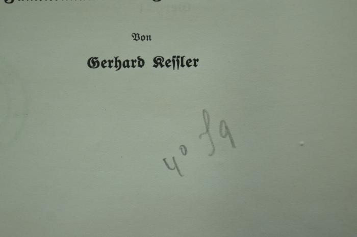 97 052539 : Die Familiennamen der Juden in Deutschland (1935);- (Reichsführer SS. Bücherei), Von Hand: Signatur; '4°J9'. 