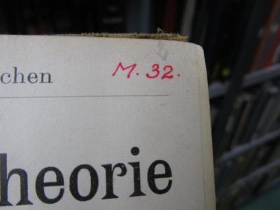 Ic 309 1-2: Potentialtheorie (1925-26);- (Bumann, Helmut), Von Hand: Signatur; 'M. 32.'. ;- (unbekannt), Von Hand: Nummer; '2'. 