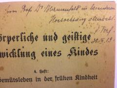 - (Blumenfeld, Walter), Von Hand: Widmung; 'Herrn Prof. Dr. Blumenfeld in besonderer Hochachtung überreicht. d. Verf. 30.08.19'. 