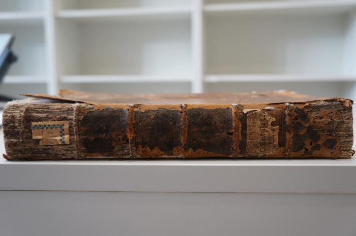 Asch7075 : ספר מצות גדול שחיבר הרב רבינו משה מקוצי (1546);- (Fraenkel, Berel), Etikett: Signatur; '141'. 
