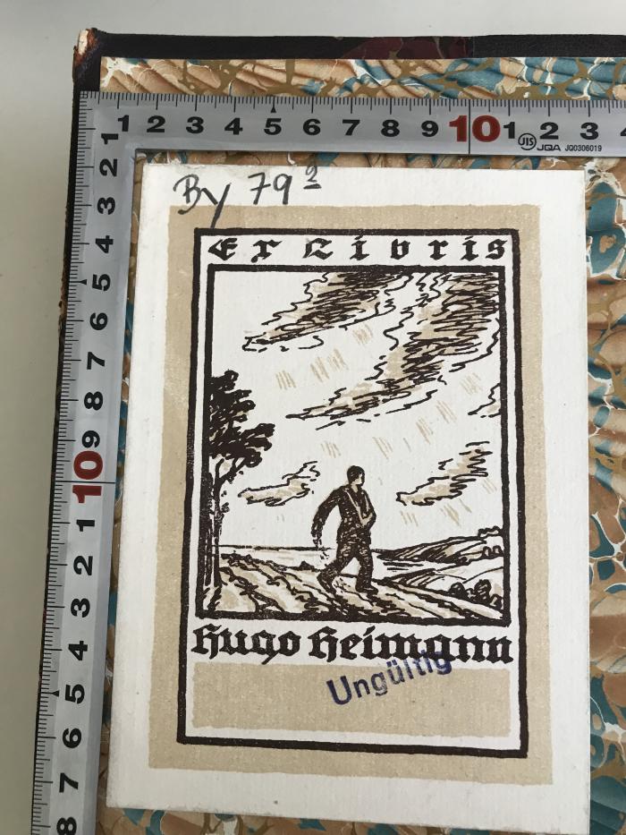 By 79 2 : De Vrouw en het Socialisme (1908);- (Heimann, Hugo), Etikett: Name; 'Ex Libris Hugo Heimann'. 