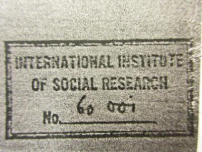 5 W 264&lt;5&gt; : SA.-Wehrmannschaften - wehrbereites Volk (1941);- (Institut für Sozialforschung (Frankfurt am Main)), Stempel: Name, Exemplarnummer; 'International Institute 
of Social Research
No. 60001'. 