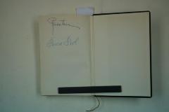 - (Perl, Rosa), Von Hand: Autogramm, Name; 'Rosa Perl'. 