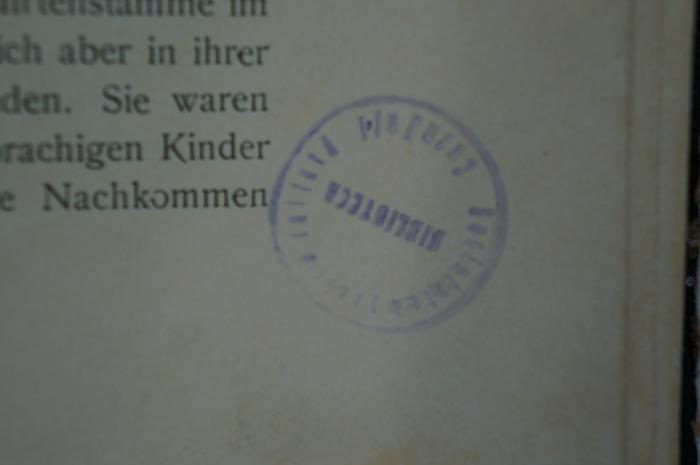 98 031059 : Die Sprachen der Juden (1911);- (unbekannt), Stempel: Name, Ortsangabe; 'Social[...] cultura
Biblioteca'. 