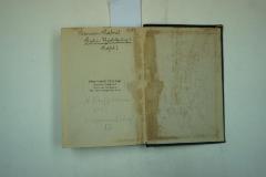 - (Nußbaum, H.), Von Hand: Autogramm, Ortsangabe, Name; 'H. Nußbaum
NW
Siegmundshof 15'. 