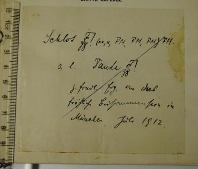 - (Bravmann (Yeshurun), David), Von Hand: Ortsangabe, Datum, Widmung; 'Schlot […] (xx,x, FM, FM, FM) FM. / s. l. Vaute[?] […] z. frndl. Erg. […] fröhliche Beisammensein in München, Juli 1912.'. 