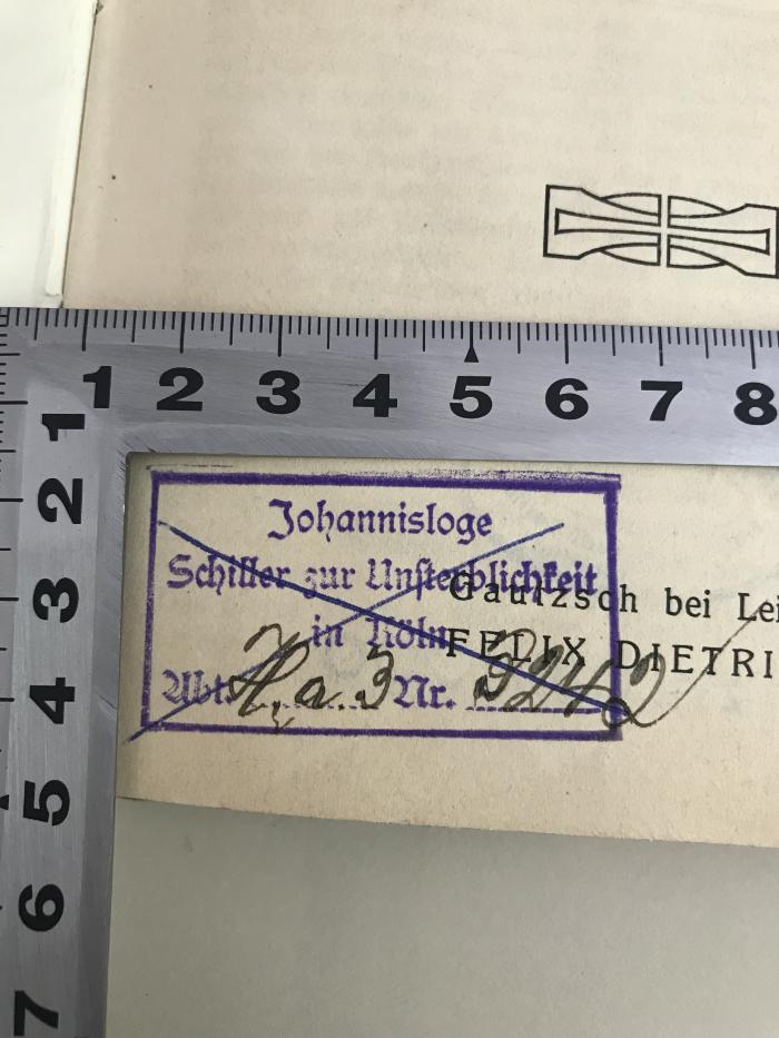 SA 1581-1 : Jahrbuch für sozialen Fortschritt und freiheitliche Weltanschauung (1910/11);- (Johannis-Loge Schiller zur Unsterblichkeit in Cöln), Stempel: Name, Ortsangabe, Nummer; 'Johannisloge Schiller zur Unsterblichkeit in Köln Abt. Ha3 Nr. 3242'. 