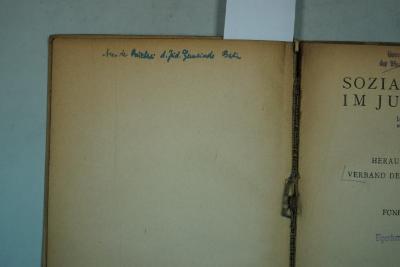 - (Jüdische Gemeinde zu Berlin), Von Hand: Ortsangabe, Name; 'Aus der Bücherei d. Jüd. Gemeinde Berlin'. 