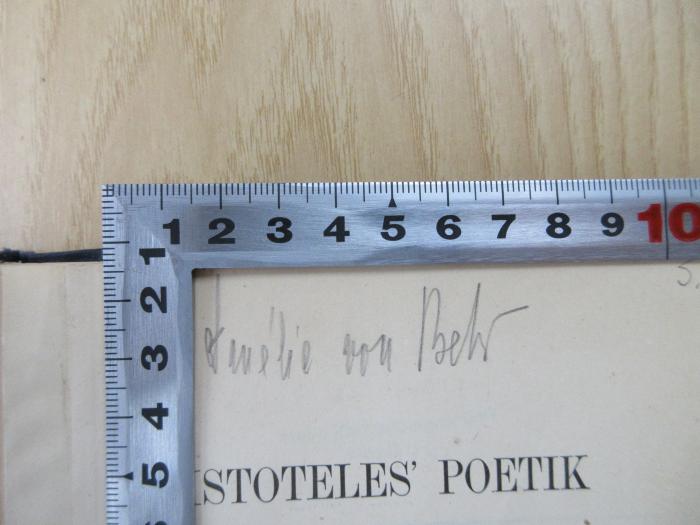 FH 33136 P60D.897 : Aristoteles`Poetik (1897);- (von Behr, Amélie), Von Hand: Name; 'Amélie von Behr'. 