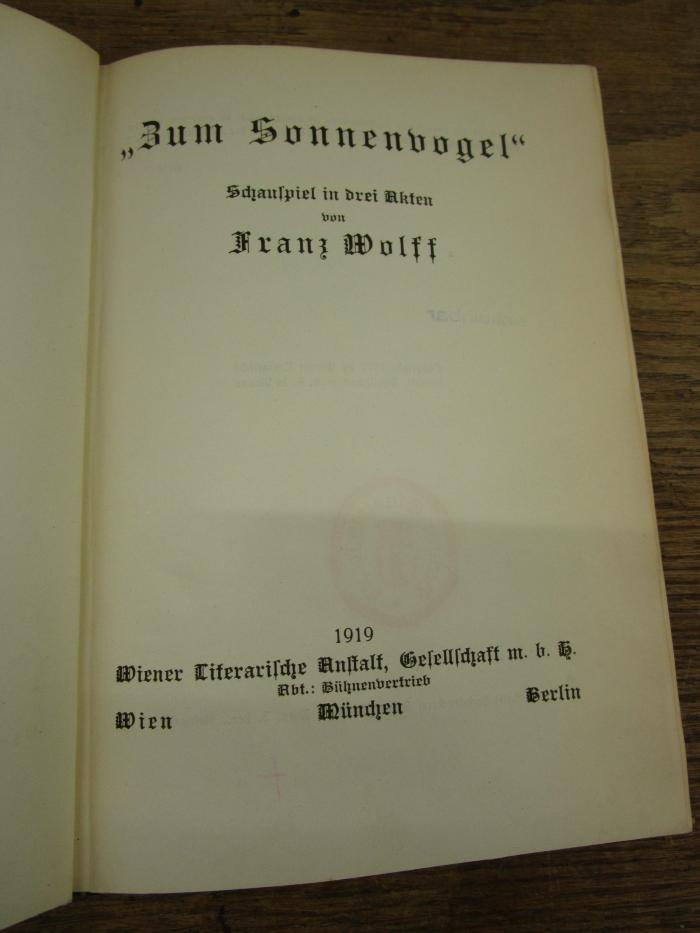 Cm 8236: Zum Sonnenvogel : Schauspiel in drei Akten (1919)