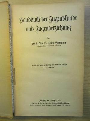 PB 0570 D - 78 c/3 : Handbuch der Jugendkunde und Jugenderziehung (1922)