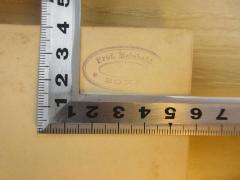 - (Meinhold), Stempel: Name, Ortsangabe; 'Prof. Meinhold
Bonn'. 