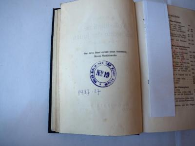 - (Volksbibliothek der Stadt Berlin No 19), Stempel: Name, Ortsangabe; 'Volks-Bibliothek der Stadt Berlin No 19'.  (Prototyp)