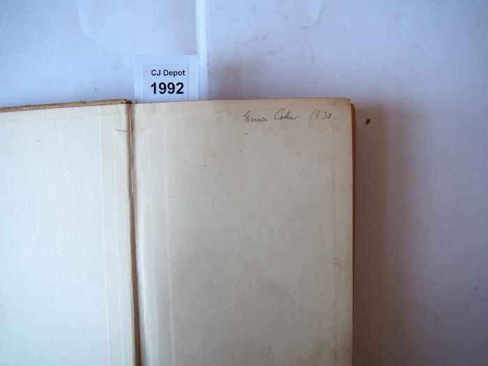 - (Cohn, Erna), Von Hand: Autogramm, Name, Datum; 'Erna Cohn 1930.'. 