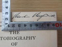- (Moschnick[?], Martin), Von Hand: Autogramm; 'Martin Moschnick[?]'. 