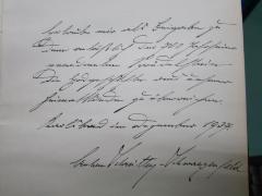 - (unbekannt;Schreitter-Schwarzenfeld, [?]), Von Hand: Widmung, Name, Datum; 'Erlaube mir als Beigabe zu d[...] anläßlich der 700 Jahrfeier [...]denken S[...] die Erdgeschichte durch unserer Heimatkunde zu überreichen.
[...] im Dezember 1937.
[...] Schreitter-Schwarzenfeld'. 